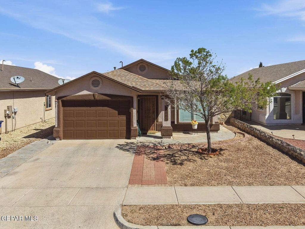 13005 ALFREDO APODACA Drive, El Paso, TX 79938