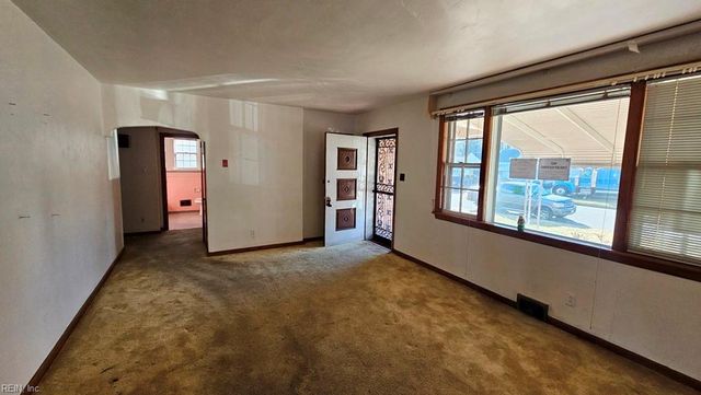 2711 Evergreen PL, Portsmouth, VA 23704