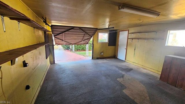 2711 Evergreen PL, Portsmouth, VA 23704