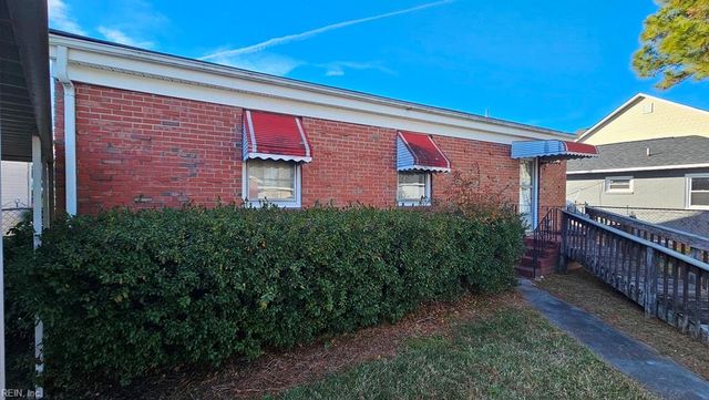 2711 Evergreen PL, Portsmouth, VA 23704