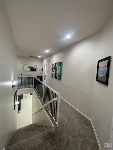 6000 Kings Canyon Drive, Bakersfield, CA 93306