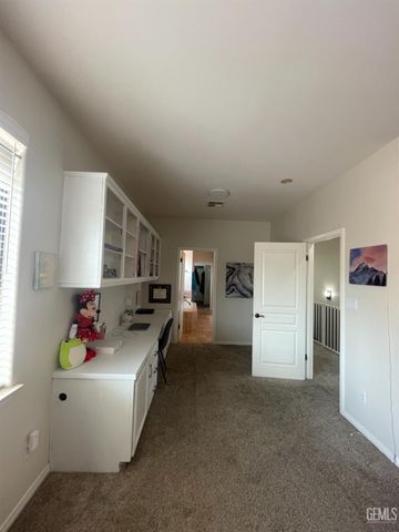 6000 Kings Canyon Drive, Bakersfield, CA 93306