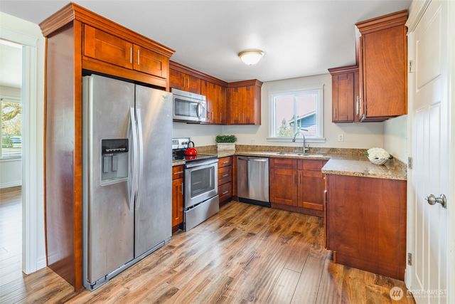 812 Reiten Road, Kent, WA 98030