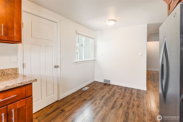 812 Reiten Road, Kent, WA 98030