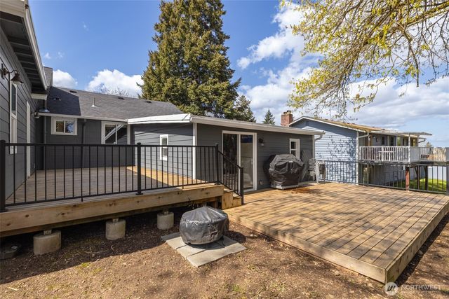 812 Reiten Road, Kent, WA 98030