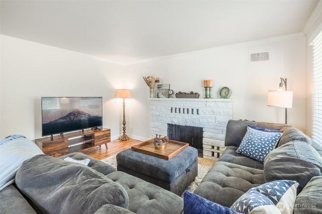 812 Reiten Road, Kent, WA 98030