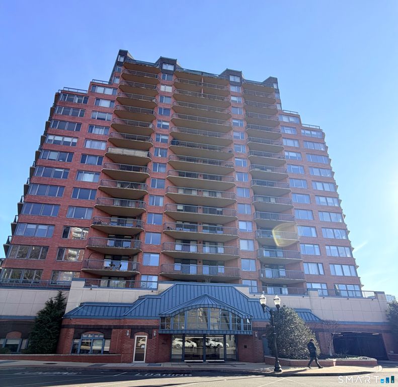 25 Forest Street 7F, Stamford, CT 06901