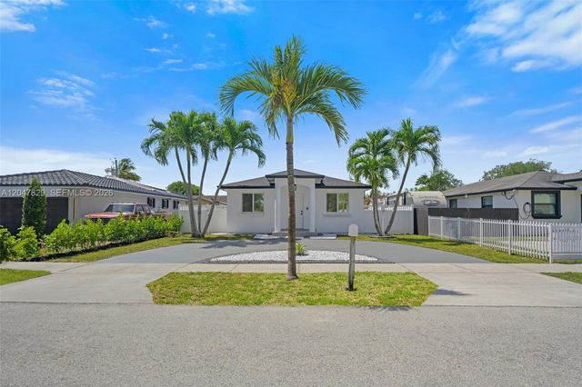 5580 Plunkett Street, Hollywood, FL 33021