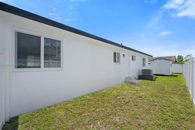 5580 Plunkett Street, Hollywood, FL 33021