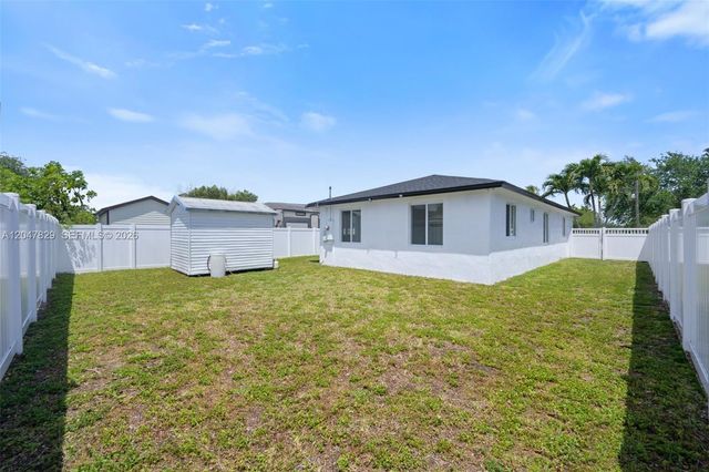 5580 Plunkett Street, Hollywood, FL 33021