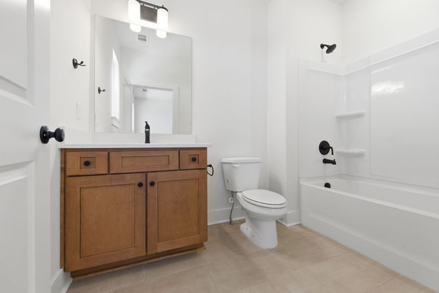 140 Nearwater Place, Hendersonville, TN 37075