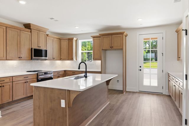 140 Nearwater Place, Hendersonville, TN 37075