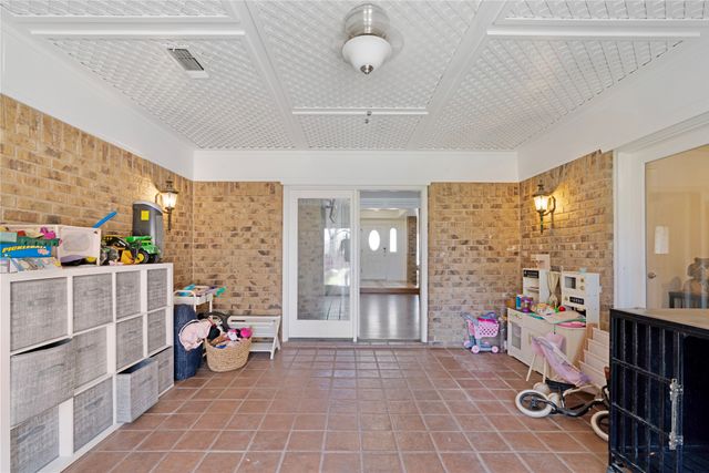 1005 SE 42nd Street SE, Paris, TX 75462