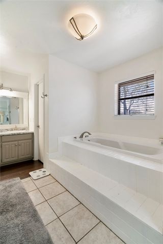1005 SE 42nd Street SE, Paris, TX 75462