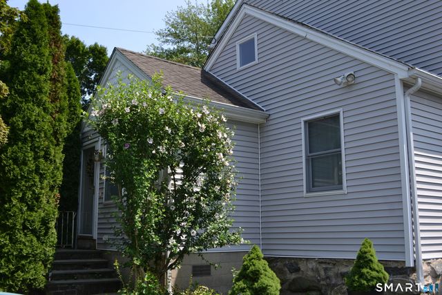 40 Emma Road, Stamford, CT 06905