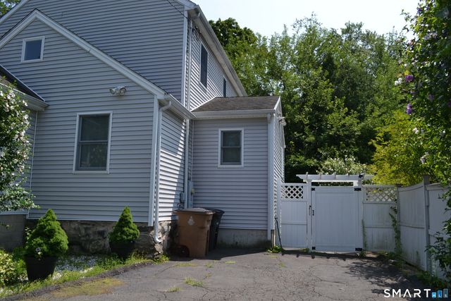 40 Emma Road, Stamford, CT 06905
