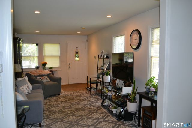 40 Emma Road, Stamford, CT 06905