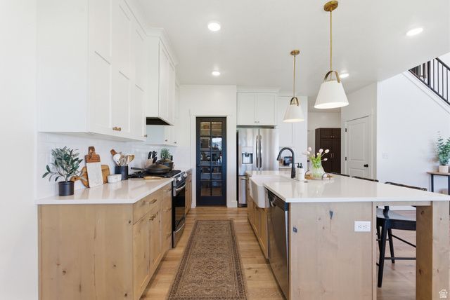 1364 E BEECHWOOD DR, Layton, UT 84040