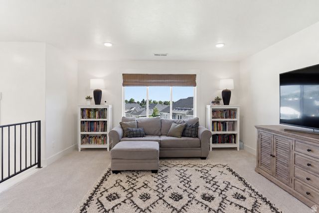 1364 E BEECHWOOD DR, Layton, UT 84040