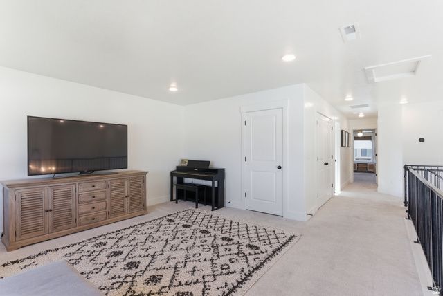 1364 E BEECHWOOD DR, Layton, UT 84040