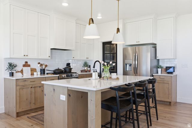 1364 E BEECHWOOD DR, Layton, UT 84040