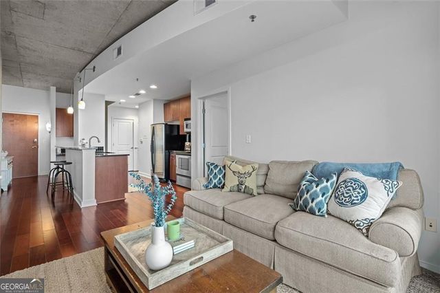 250 Pharr Road 1715, Atlanta, GA 30305