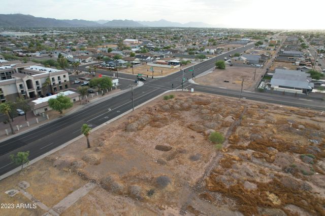 2804 E BROADWAY Road -, Phoenix, AZ 85040