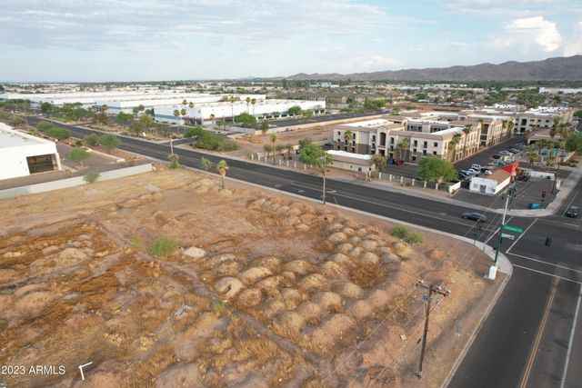 2804 E BROADWAY Road -, Phoenix, AZ 85040