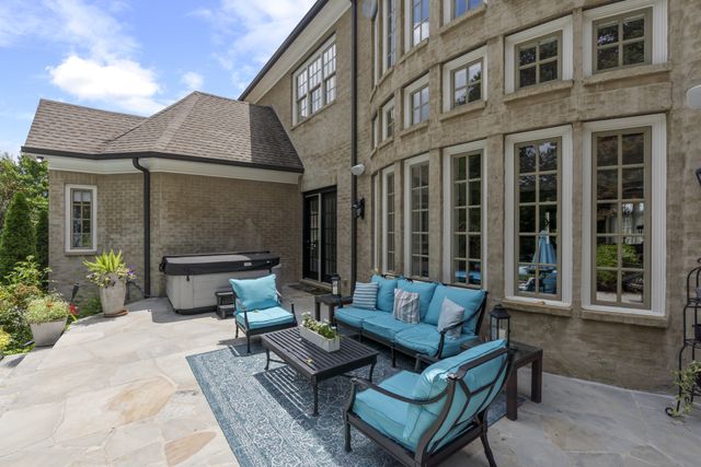 3300 Bridle Path Ct, Thompsons Station, TN 37179