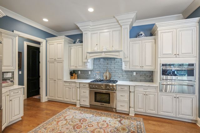 3300 Bridle Path Ct, Thompsons Station, TN 37179