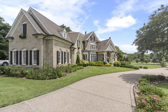3300 Bridle Path Ct, Thompsons Station, TN 37179