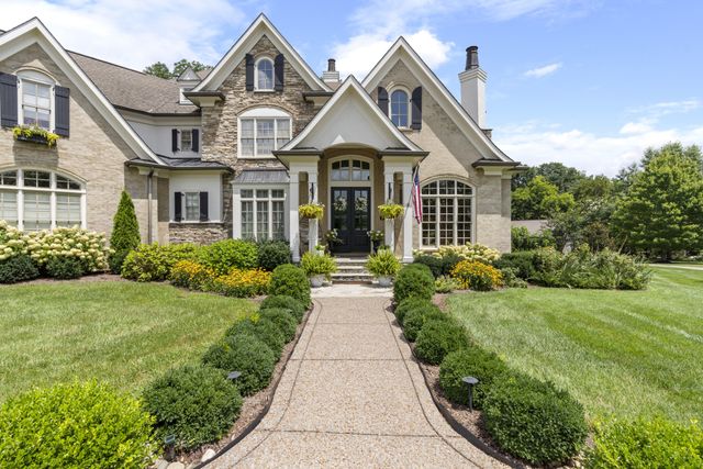 3300 Bridle Path Ct, Thompsons Station, TN 37179