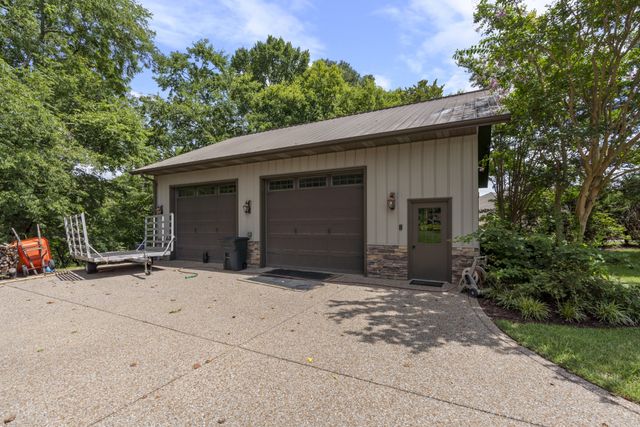 3300 Bridle Path Ct, Thompsons Station, TN 37179
