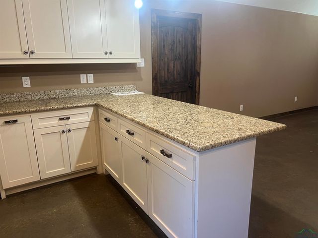 111 Heritage Road, Marshall, TX 75672