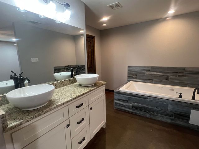 111 Heritage Road, Marshall, TX 75672