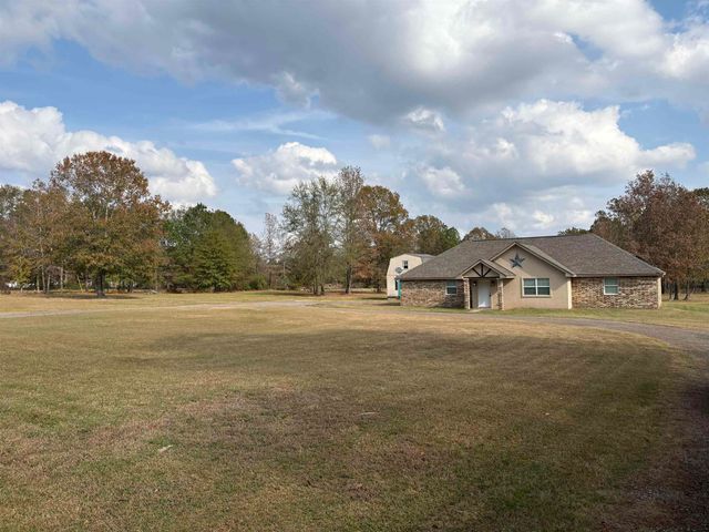 111 Heritage Road, Marshall, TX 75672