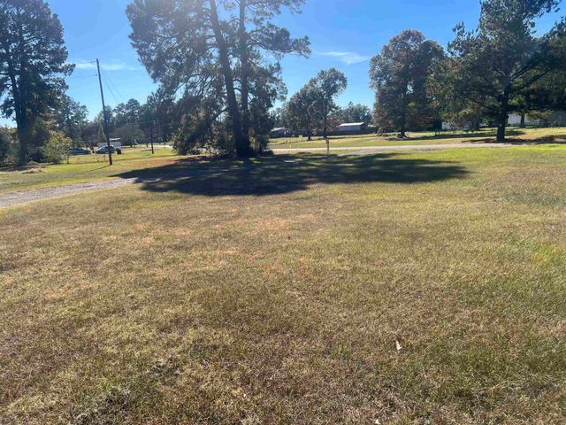 111 Heritage Road, Marshall, TX 75672