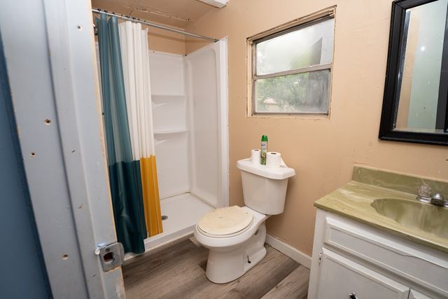 145 W Omega Plaza, Ingram, TX 78025