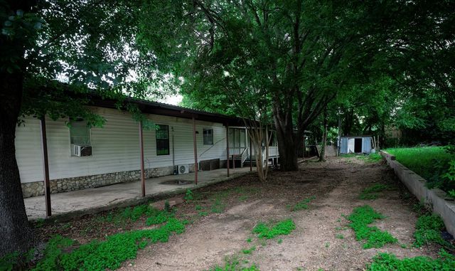 145 W Omega Plaza, Ingram, TX 78025