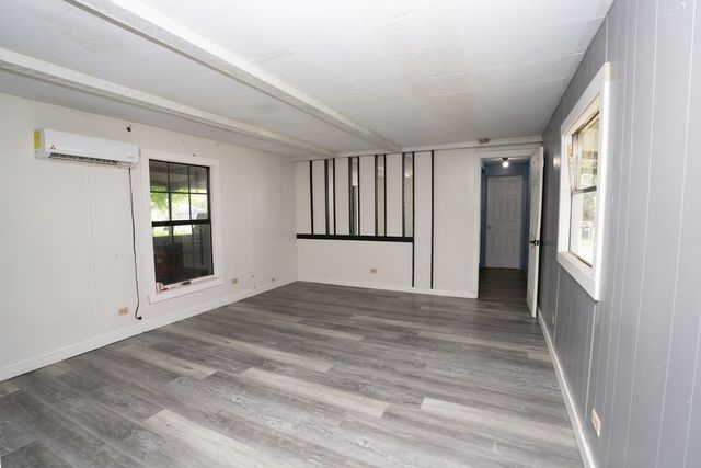 145 W Omega Plaza, Ingram, TX 78025