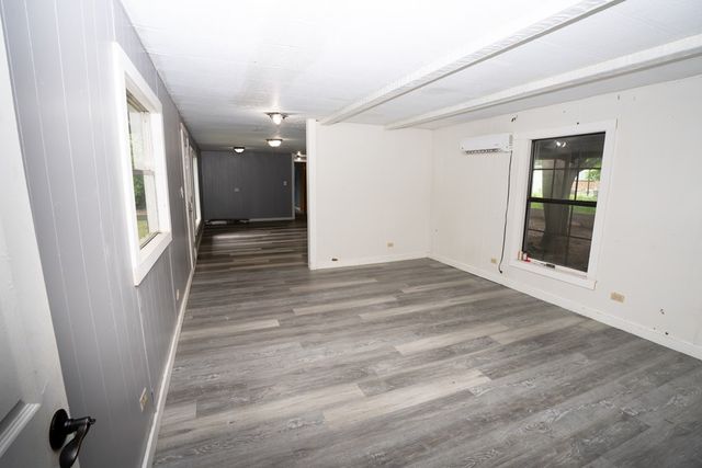145 W Omega Plaza, Ingram, TX 78025