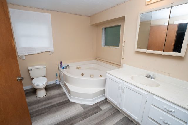 145 W Omega Plaza, Ingram, TX 78025