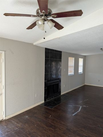 6732 Plantation Road, Forest Hill, TX 76140