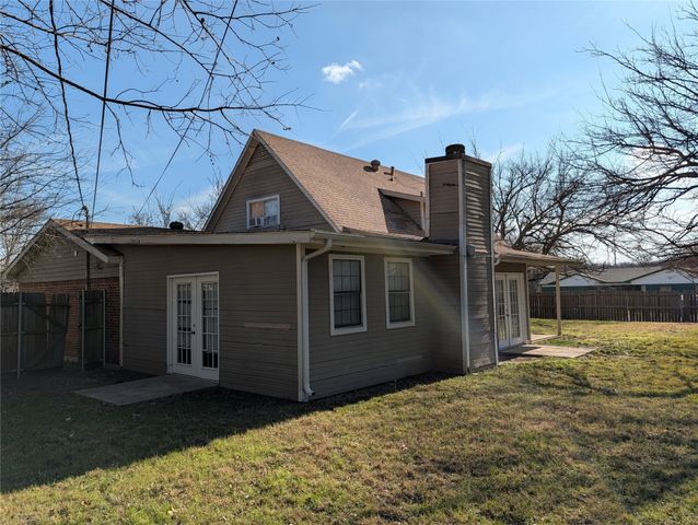 6732 Plantation Road, Forest Hill, TX 76140