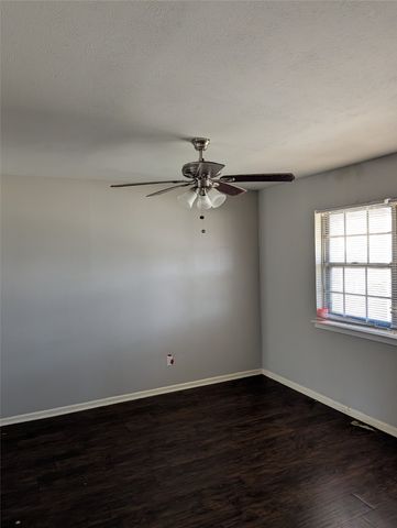 6732 Plantation Road, Forest Hill, TX 76140