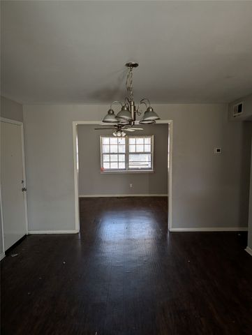 6732 Plantation Road, Forest Hill, TX 76140