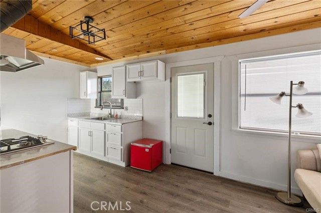 46417 Kings Canyon Road, Lancaster, CA 93536