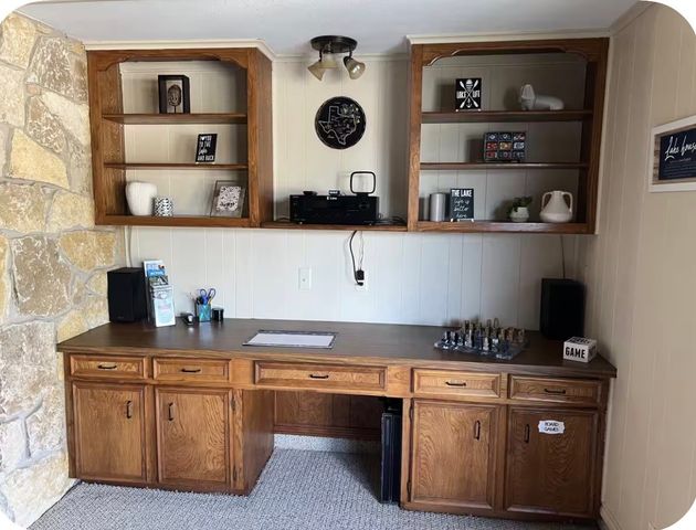 422 granada calle Court, Granbury, TX 76049