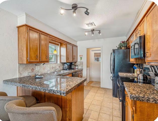 422 granada calle Court, Granbury, TX 76049