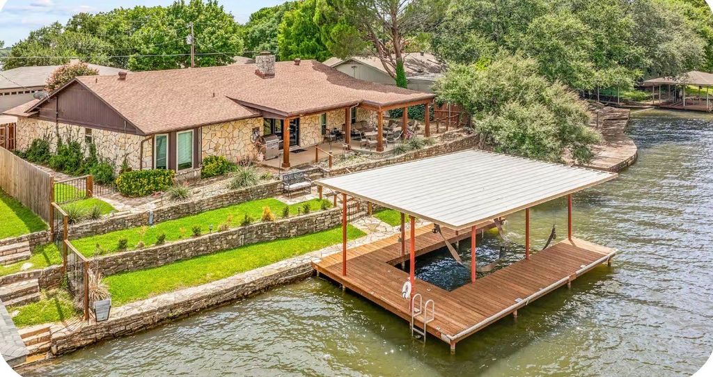 422 granada calle Court, Granbury, TX 76049